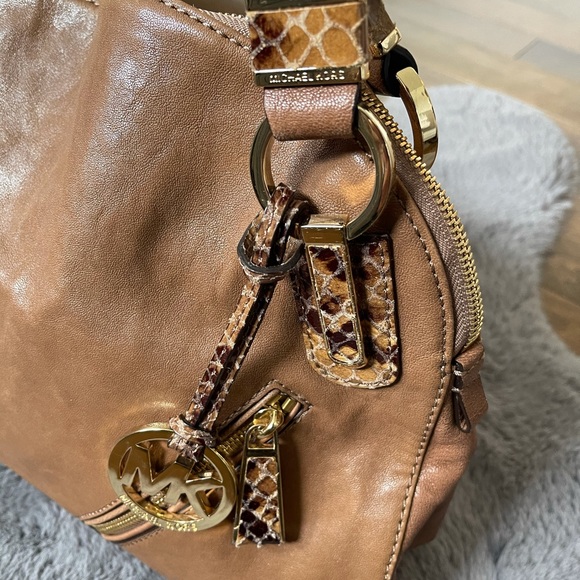 Michael Kors Leather purse - Picture 3 of 3